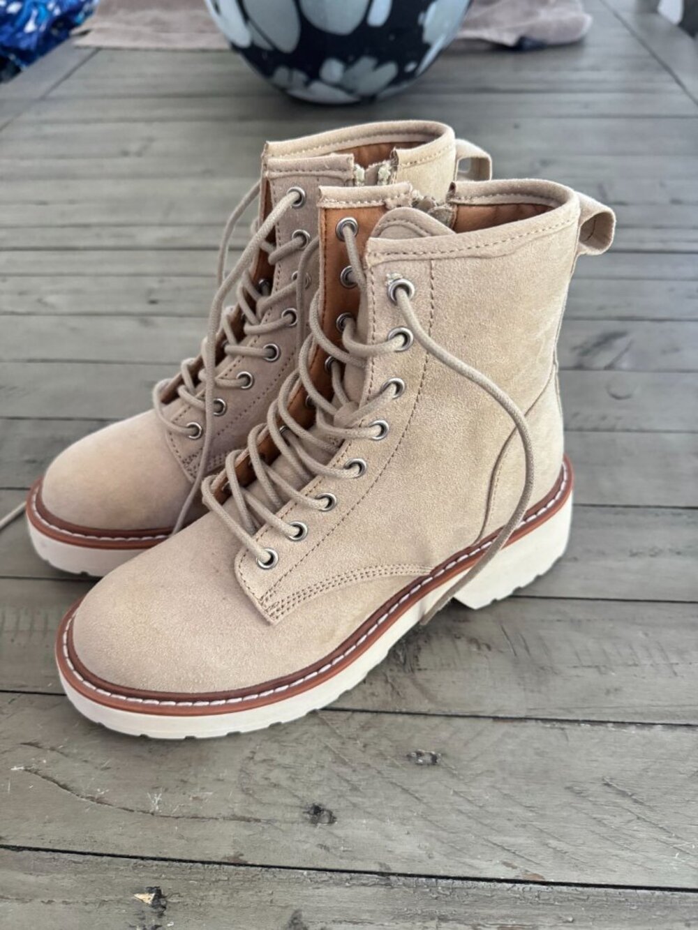 Steve Madden Girl Carra Vegan Lug Sole Ankle Combat Boots Size 5